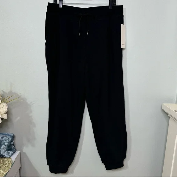 Lululemon Scuba Hogger Pants High Rise Relaxed Black Size 12 NWT - Picture 5 of 10